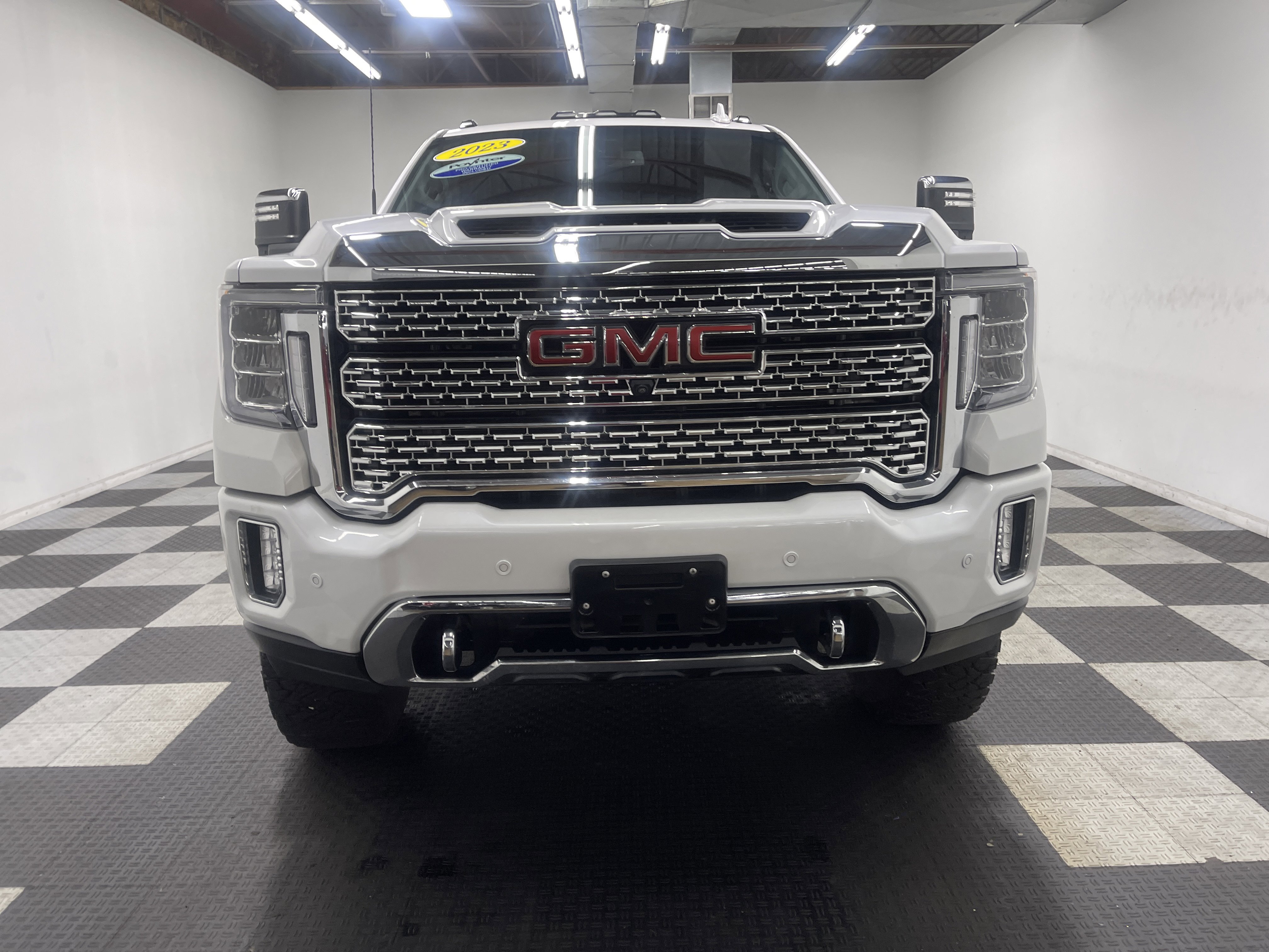 Used 2023 GMC Sierra 3500 Denali image 7