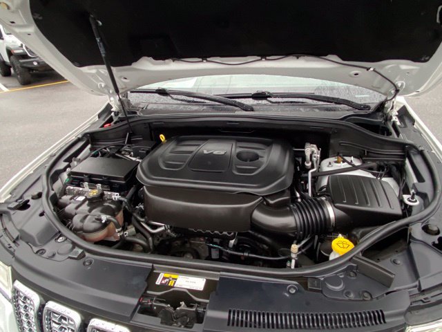 Used 2019 Jeep Grand Cherokee Overland AWD/4WD image 21