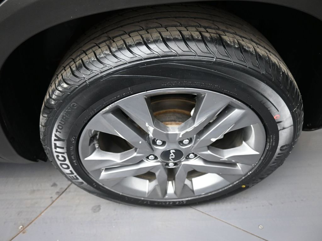 Certified 2022 Kia Seltos S image 15