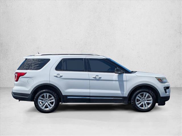Used 2019 Ford Explorer XLT w/ Equipment Group 201A AWD/4WD image 4