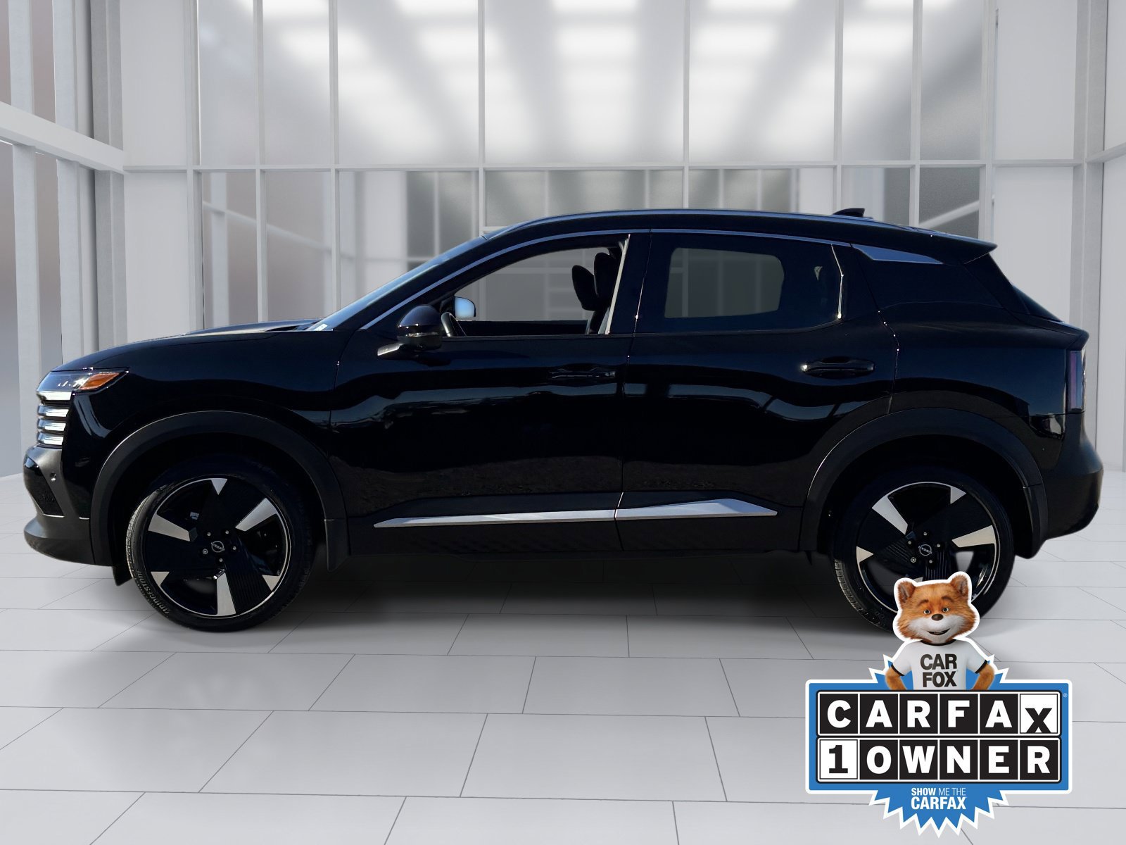 Certified 2026 Nissan Kicks SR w/ Cold Weather Package FWD image 3