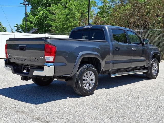 Used 2017 Toyota Tacoma SR5 w/ Tow Package AWD/4WD image 9