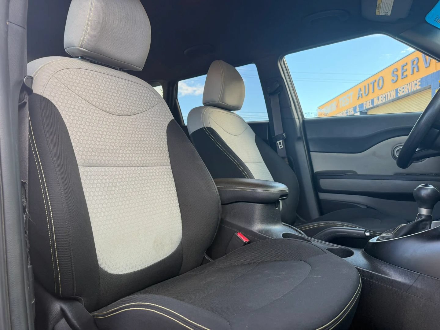 Used 2014 Kia Soul + FWD image 16