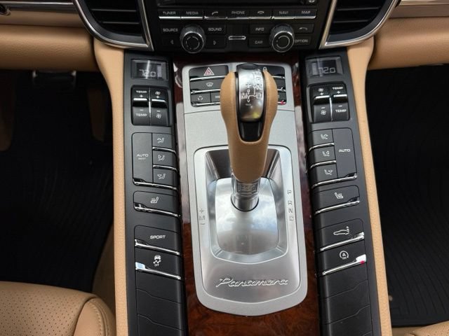 Used 2012 Porsche Panamera 4 image 22