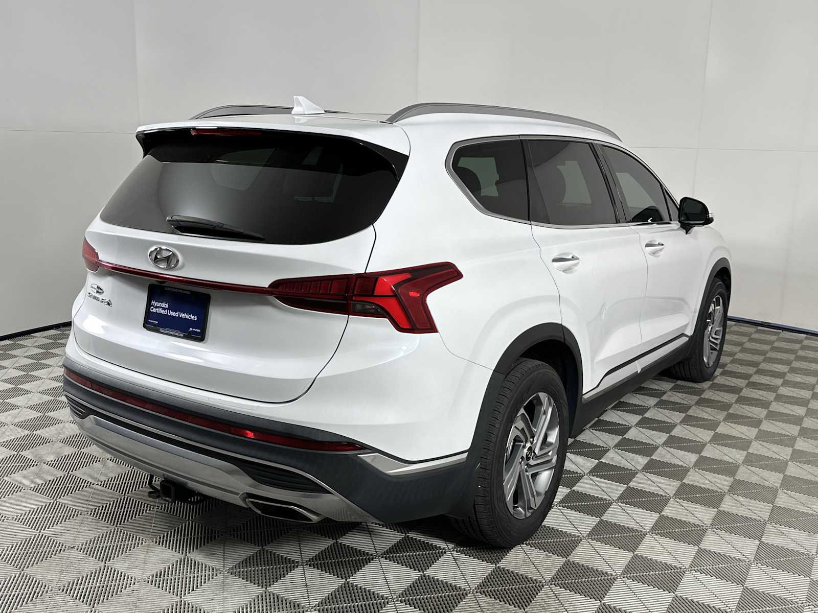 Certified 2022 Hyundai Santa Fe SEL w/ Convenience + Premium Package FWD image 8