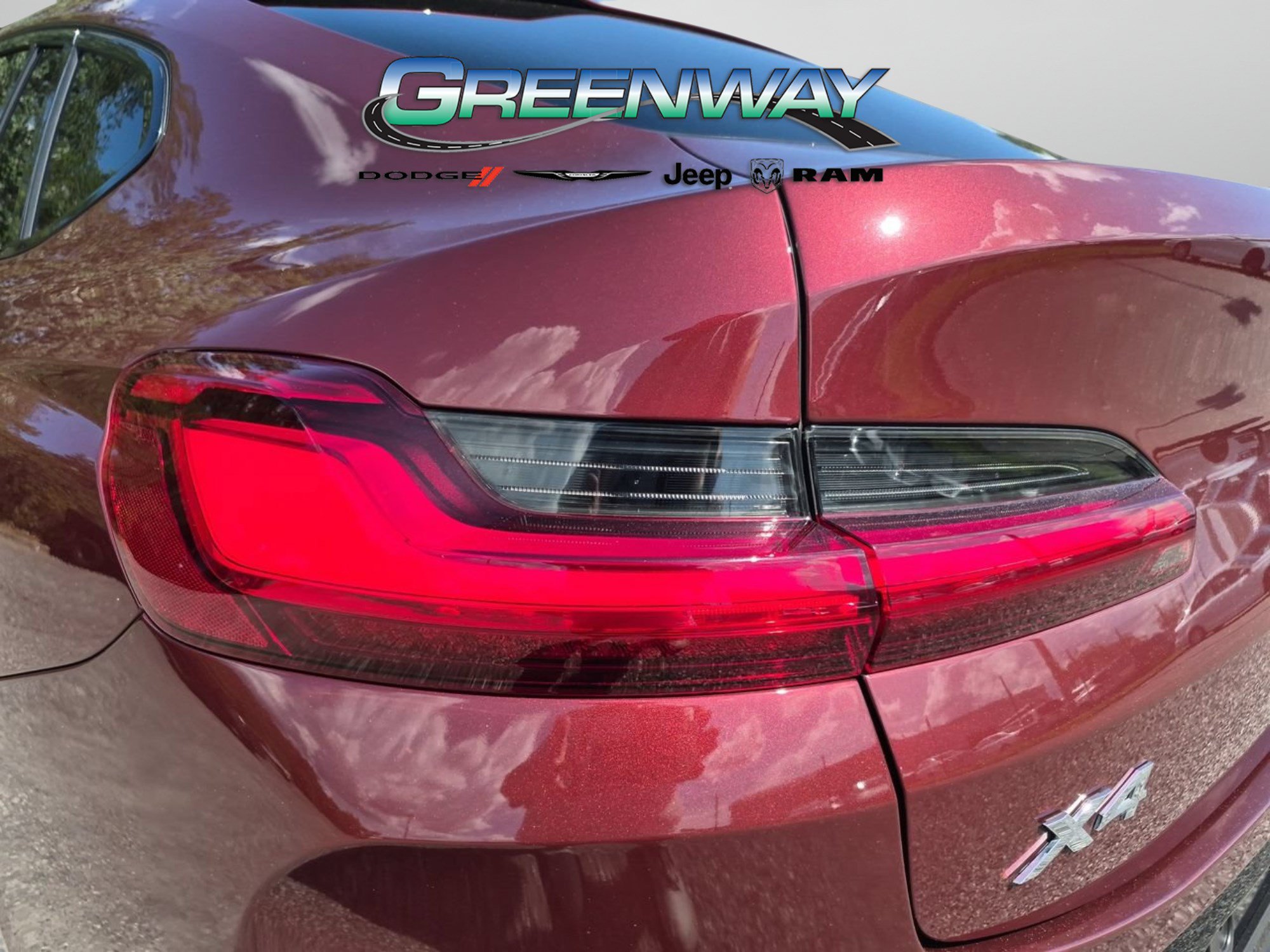 Used 2022 BMW X4 xDrive30i w/ M Sport Package 2 AWD/4WD image 31