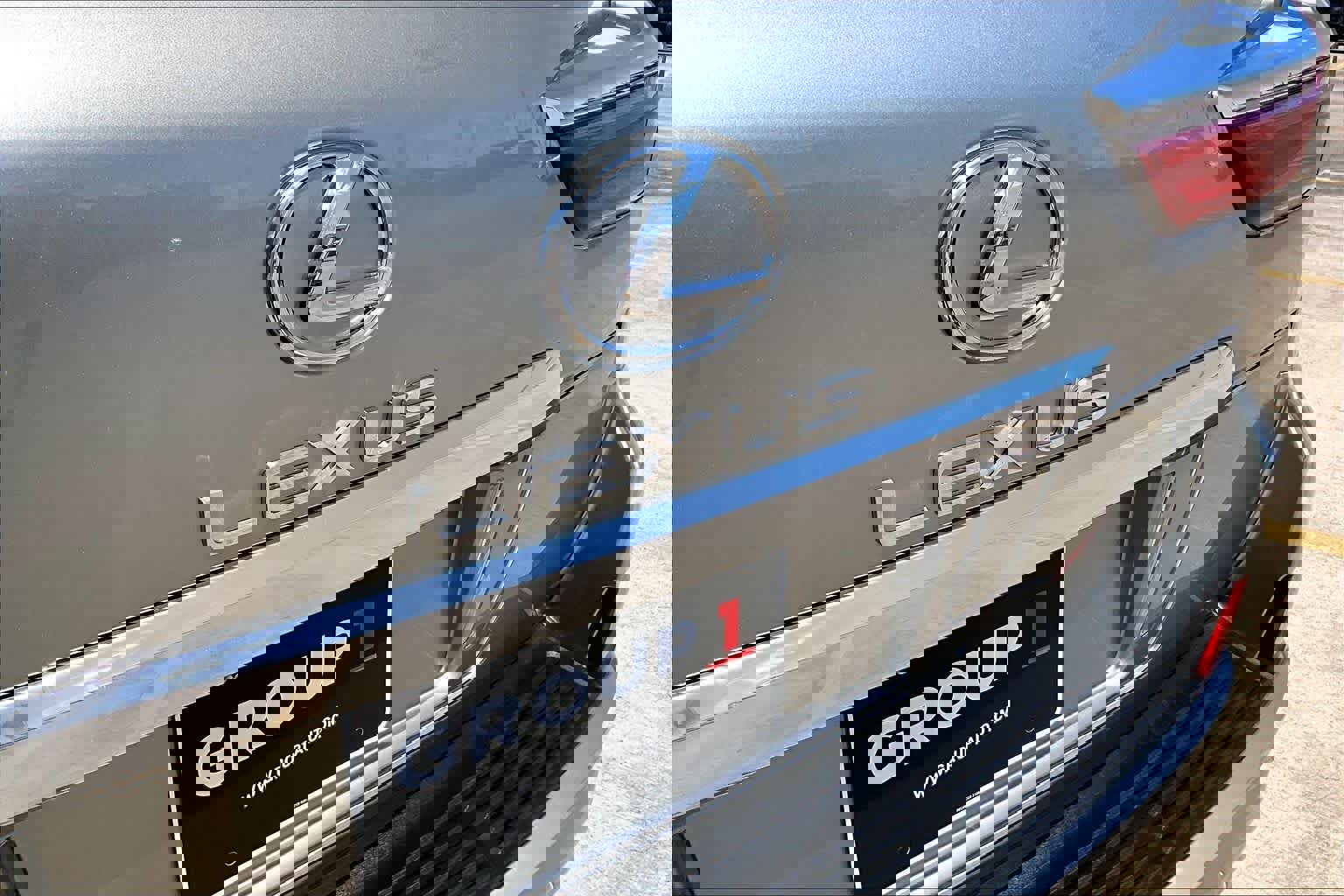 Used 2019 Lexus LX 570 4WD w/ Luxury Package image 30