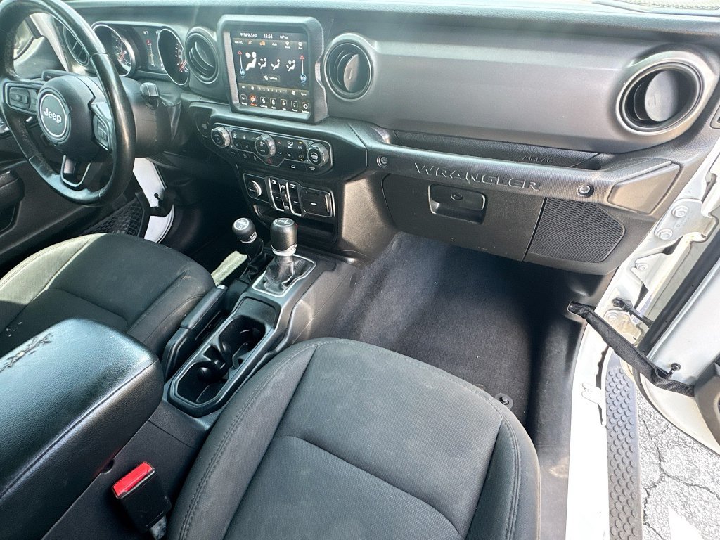 Certified 2022 Jeep Wrangler Unlimited Sport w/ Sun And Sound Package AWD/4WD image 33