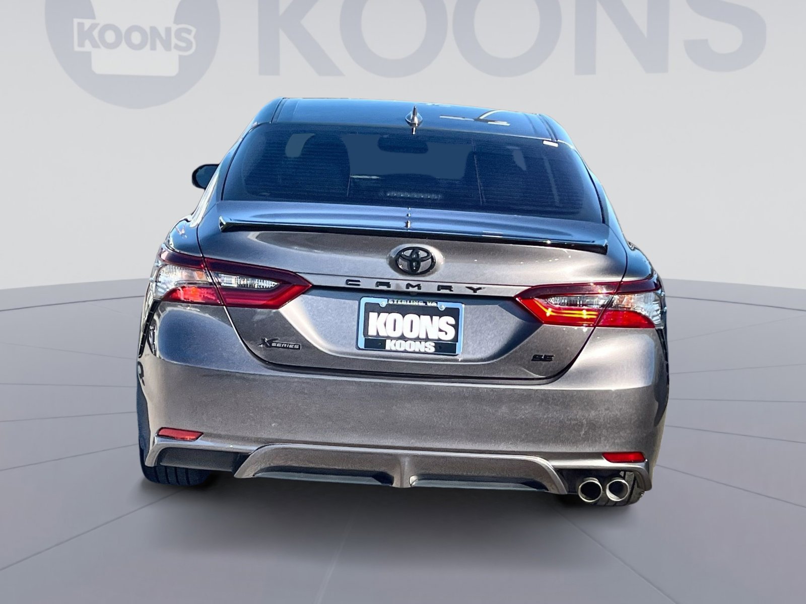 Used 2023 Toyota Camry SE w/ Convenience Package image 5