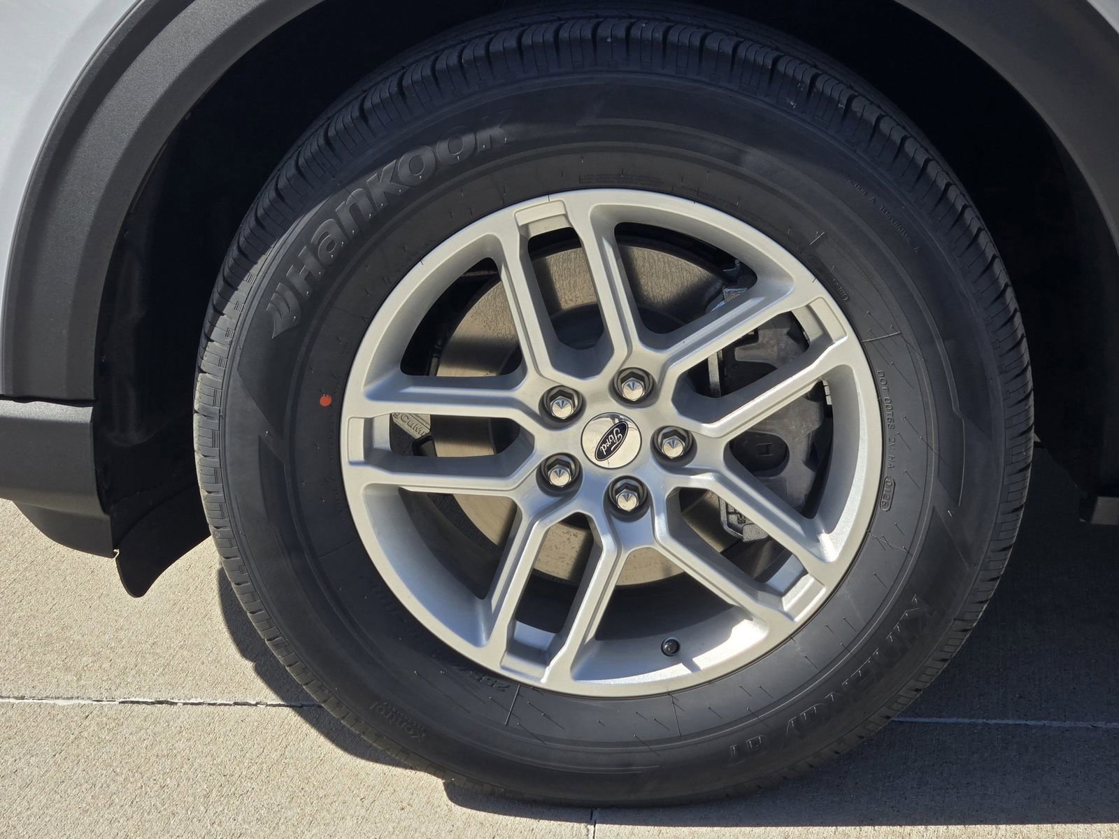 New 2026 Ford Explorer Active image 13