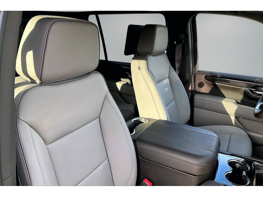 New 2026 GMC Yukon XL Elevation w/ Elevation Premium Package AWD/4WD image 11