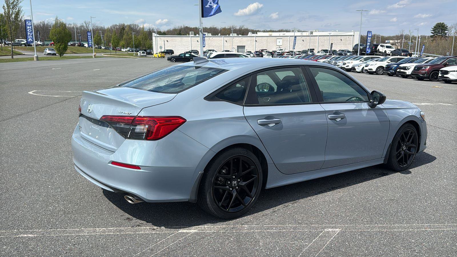 Used 2023 Honda Civic Sport image 5