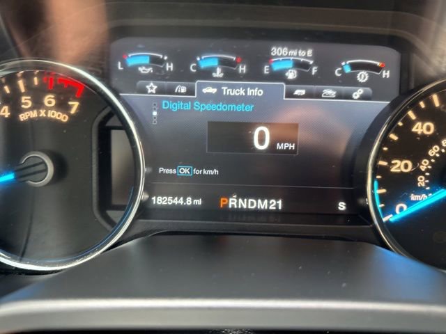 Used 2015 Ford F150 Platinum w/ Equipment Group 701A Luxury AWD/4WD image 35