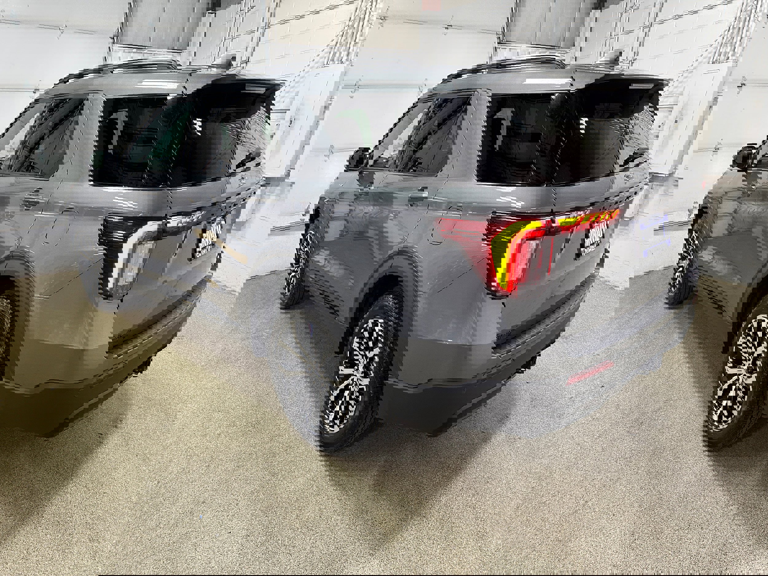 Certified 2025 Ford Explorer ST-Line image 6