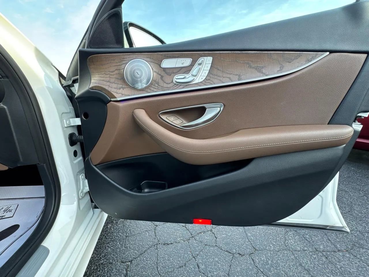Used 2018 Mercedes-Benz E 300 image 34