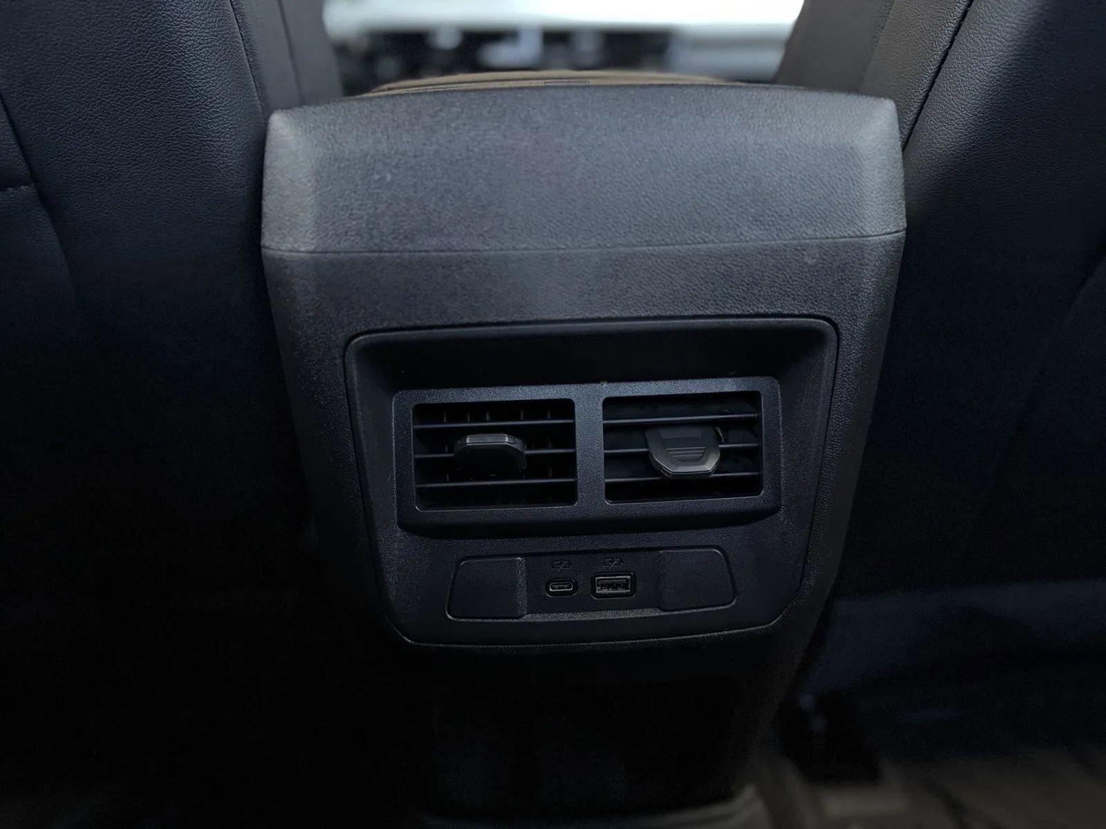 Used 2025 GMC Canyon AT4 w/ AT4X Package image 41