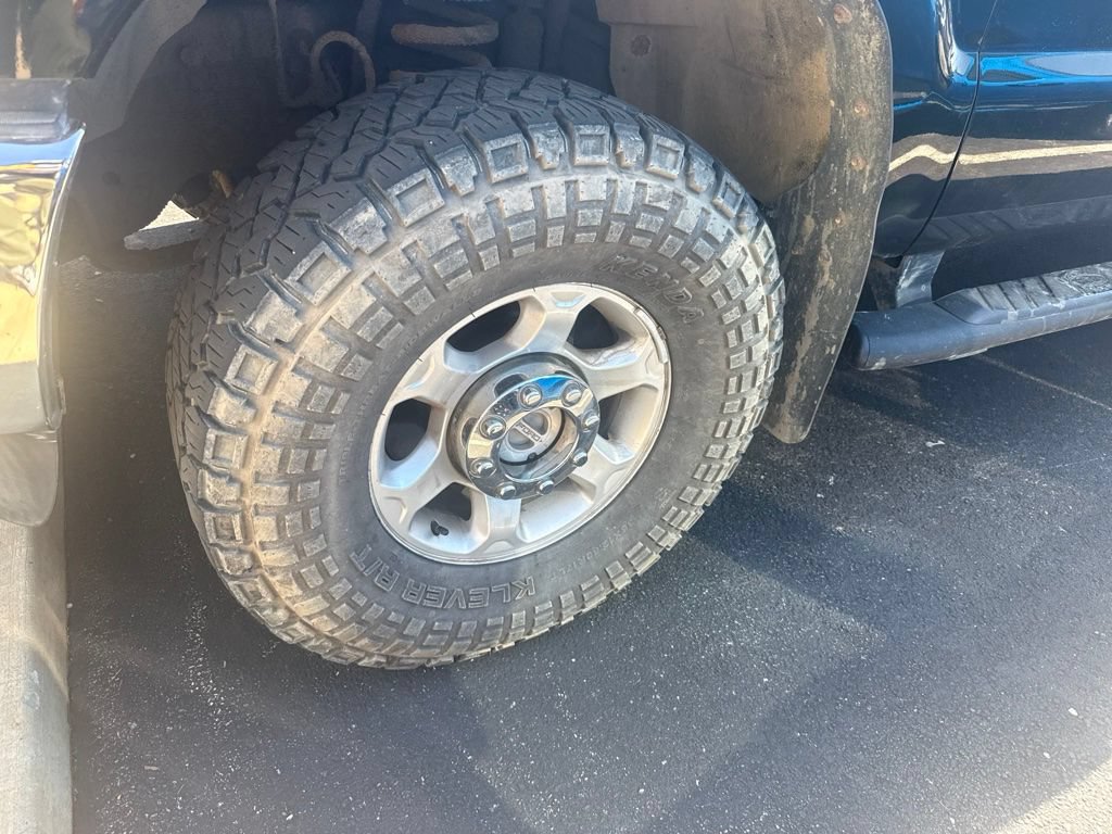 Used 2015 Ford F250 XL w/ Power Equipment Group AWD/4WD image 4