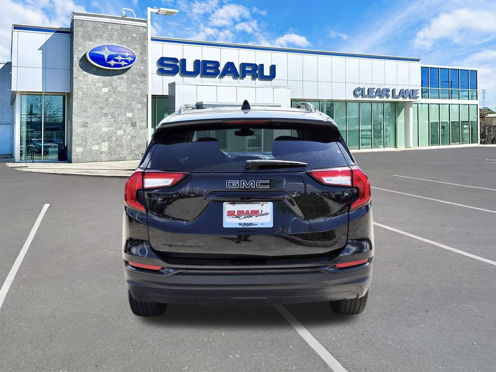 Used 2022 GMC Terrain SLE w/ Driver Convenience Package image 5