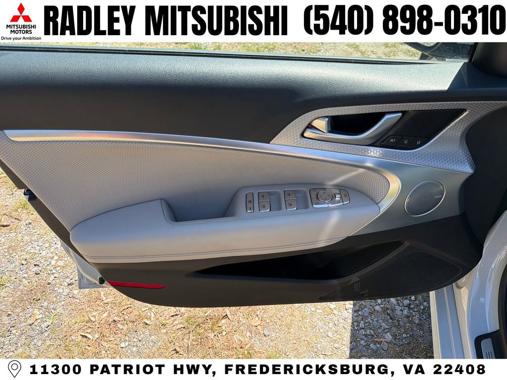 Used 2023 Genesis G70 2.0T w/ Sport Prestige Package image 4
