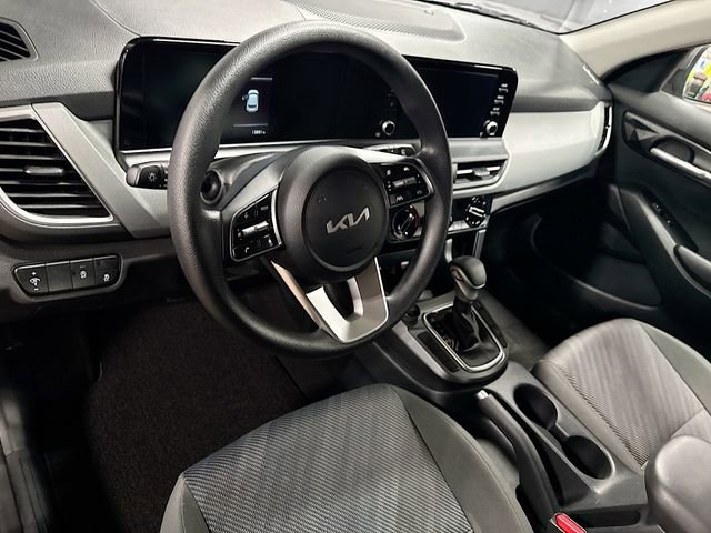 Used 2024 Kia Seltos LX image 9