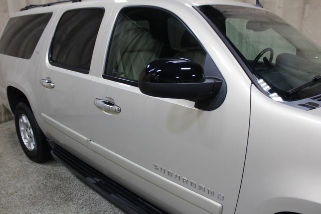 Used 2007 Chevrolet Suburban LT w/ LT Preferred Equipment Group image 11