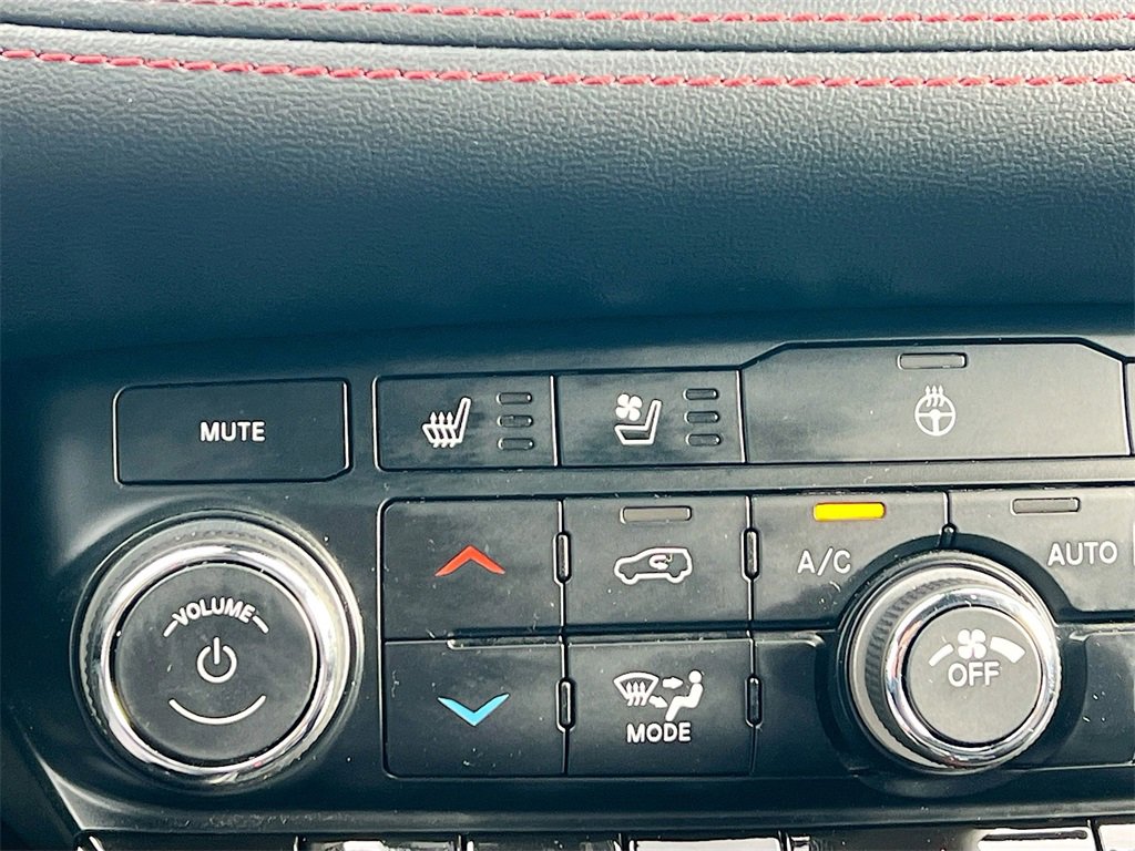 Used 2024 Dodge Durango GT image 20