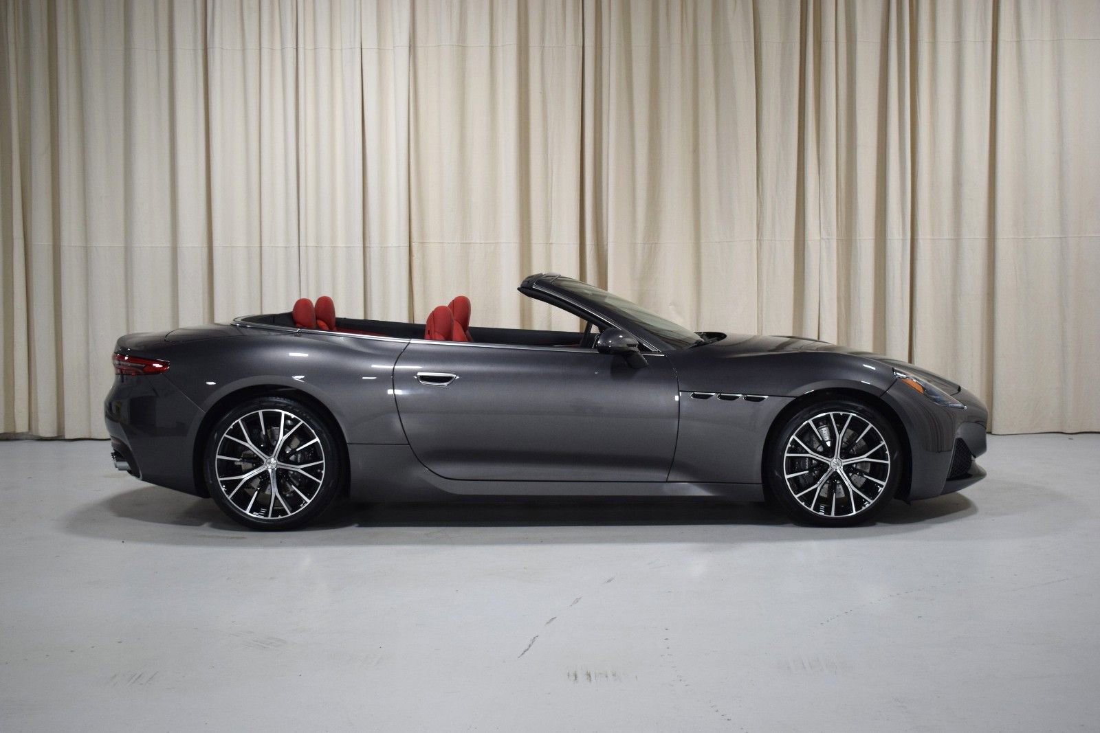 New 2026 Maserati GranCabrio Modena AWD/4WD image 16