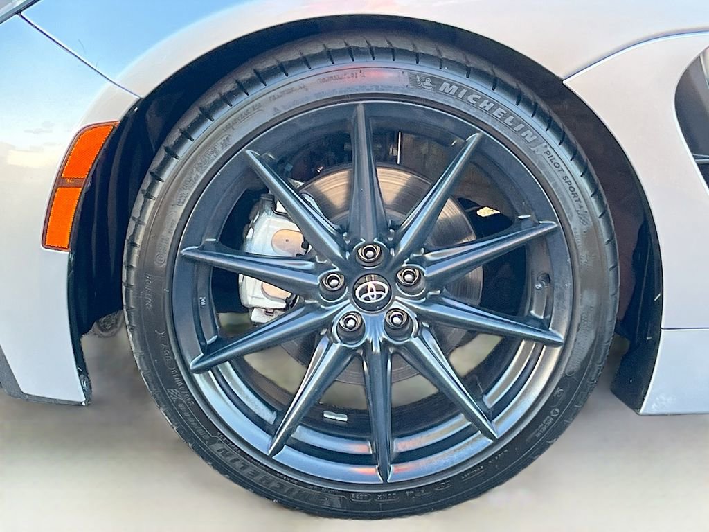 Used 2024 Toyota GR86 Premium RWD image 29