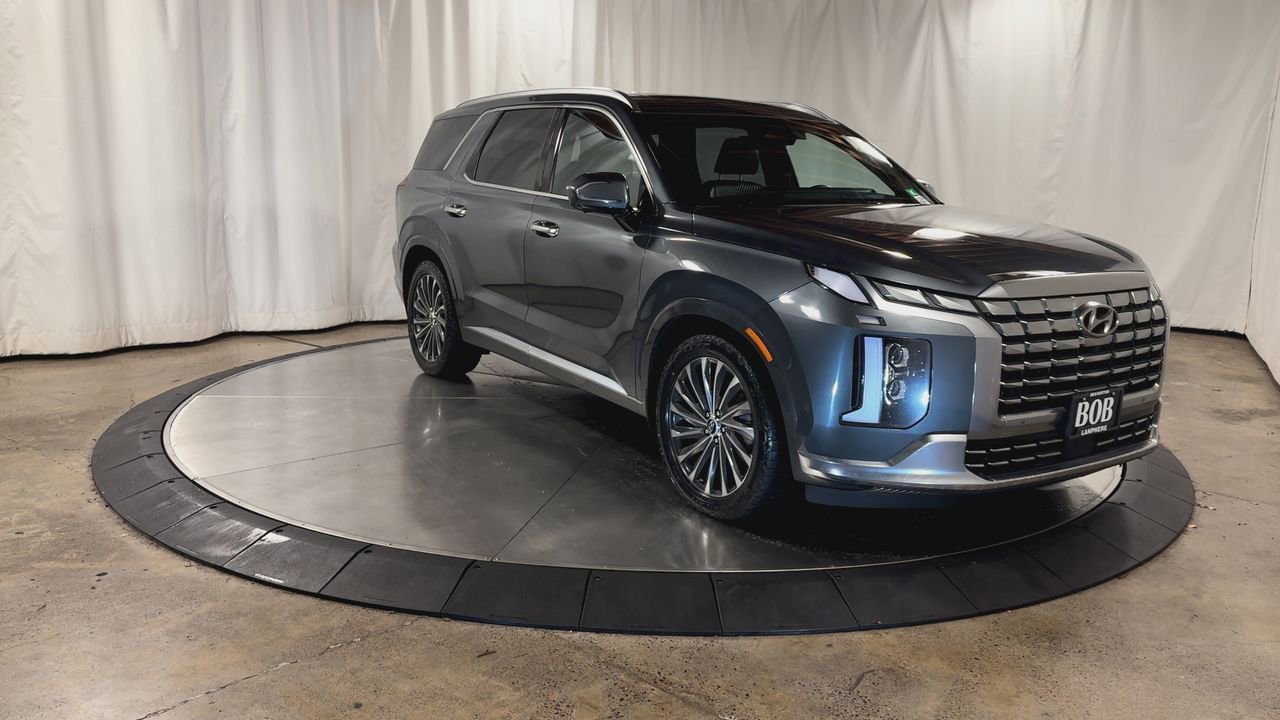 Used 2023 Hyundai Palisade Calligraphy w/ Cargo Package image 3