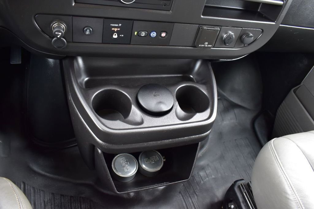Used 2018 GMC Savana 2500 w/ Communications Package RWD image 31