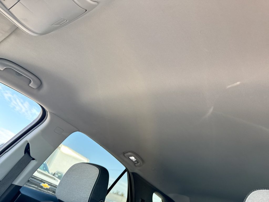 Used 2022 Chevrolet Equinox LT FWD image 22