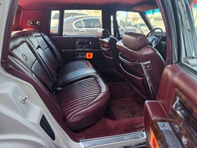 Used 1991 Cadillac Brougham image 37