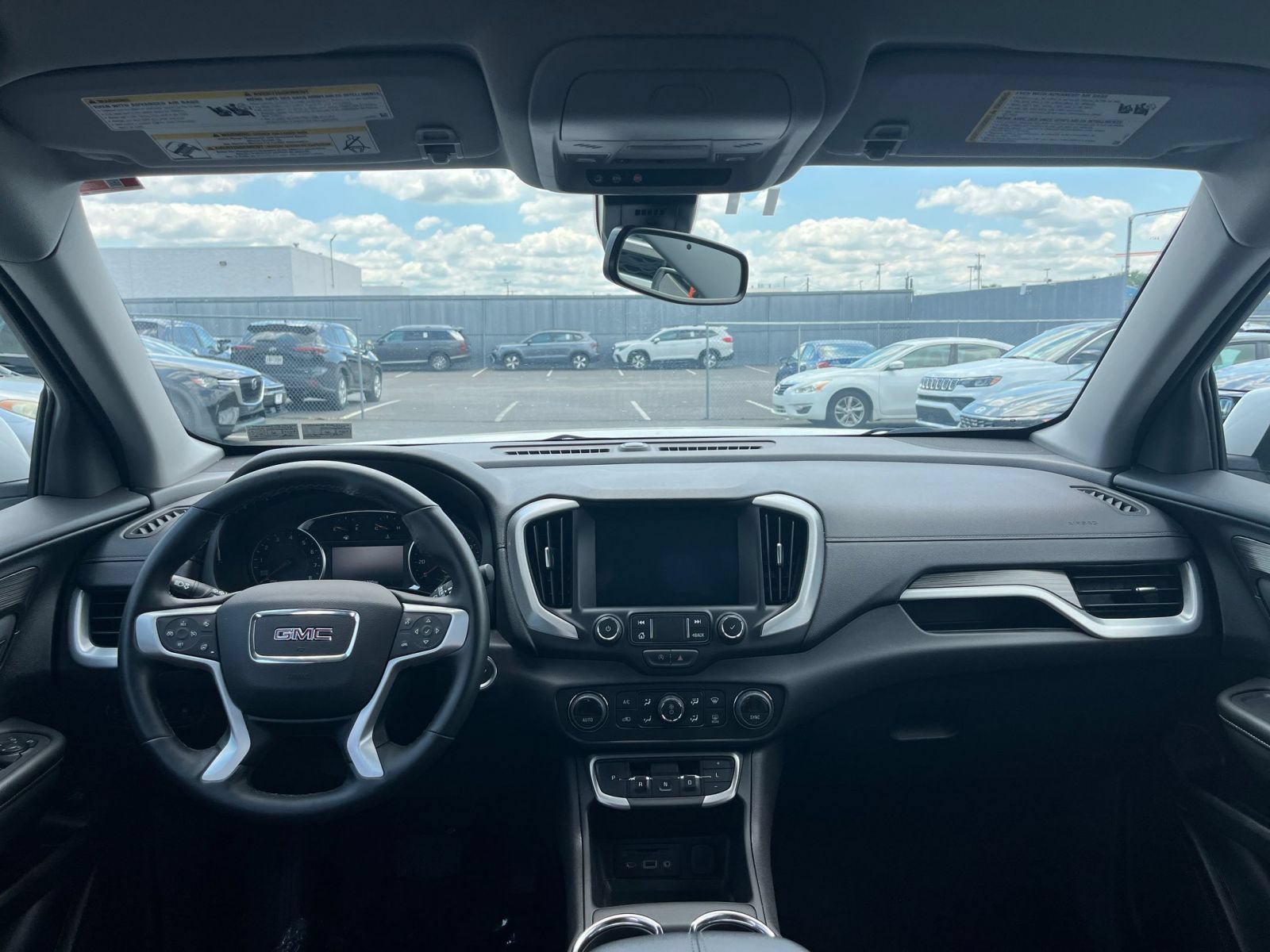 Used 2024 GMC Terrain SLT AWD/4WD image 34