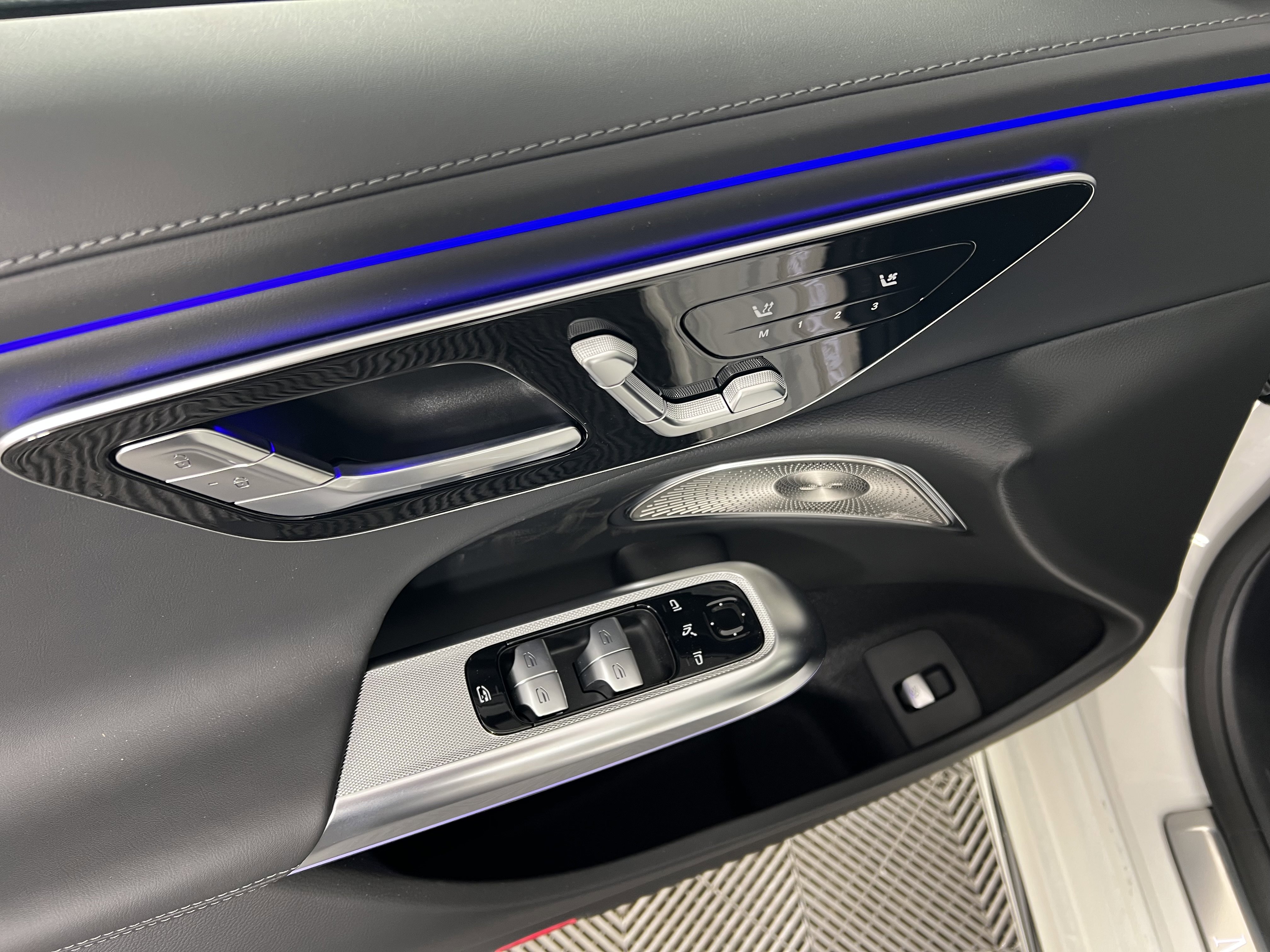 New 2026 Mercedes-Benz E 350 4MATIC Sedan image 19