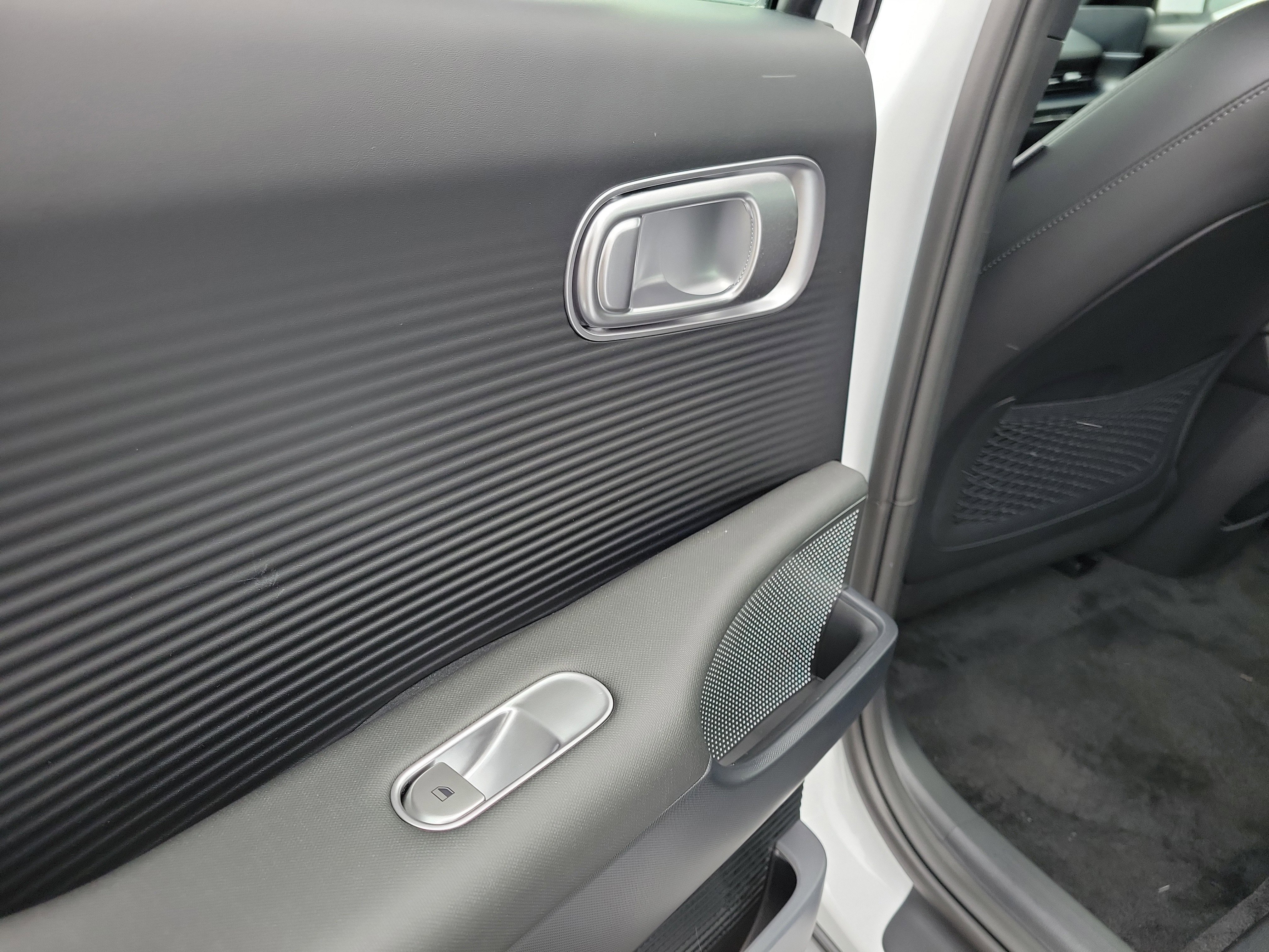 New 2025 Hyundai Ioniq 6 SEL image 13