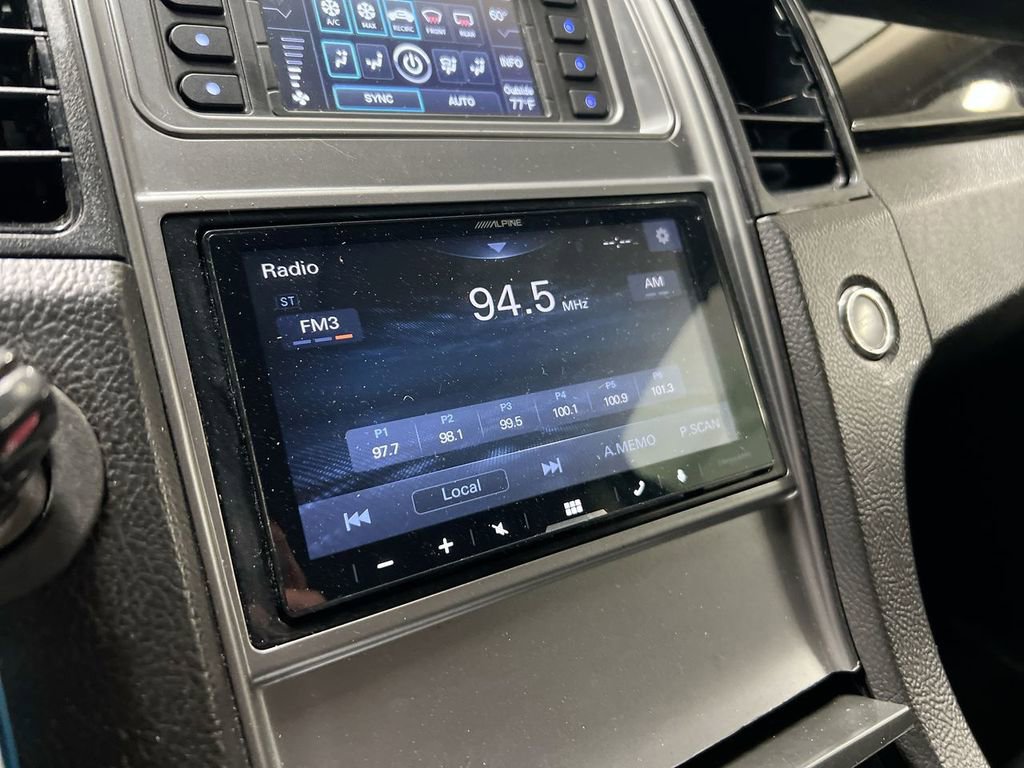 Used 2011 Ford Taurus Limited image 9