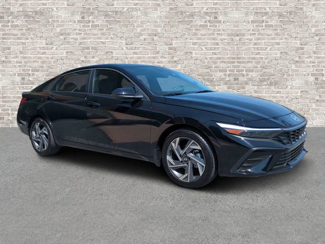Used 2025 Hyundai Elantra Sport