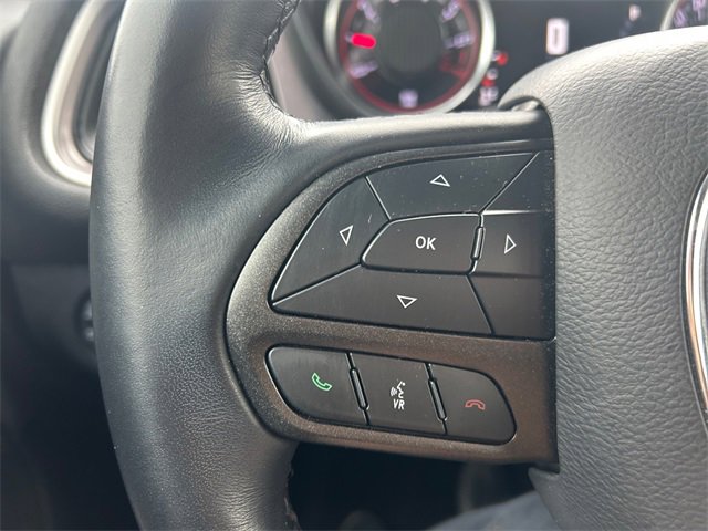 Used 2022 Dodge Challenger SXT image 24