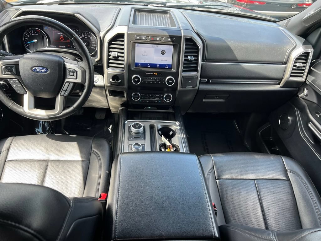 Used 2021 Ford Expedition XLT w/ Equipment Group 202A AWD/4WD image 18