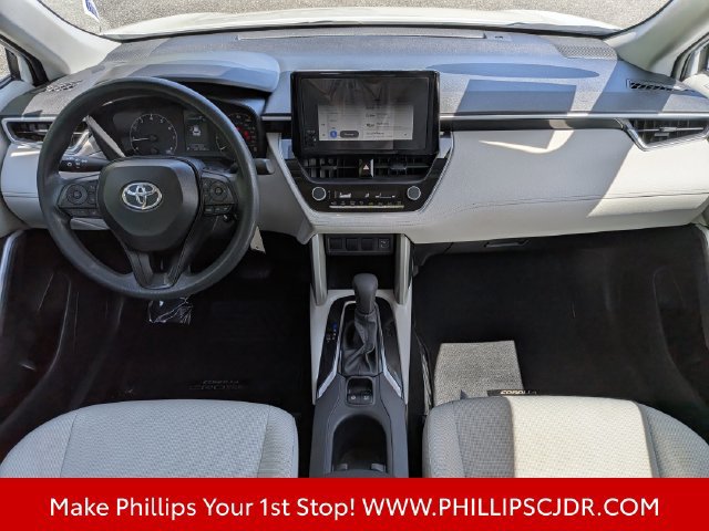 Used 2024 Toyota Corolla Cross L FWD image 12
