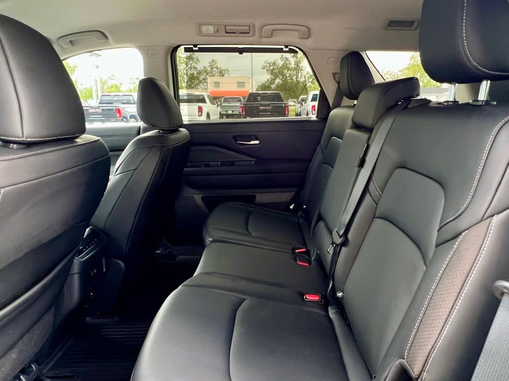 Used 2022 Nissan Pathfinder SL image 19