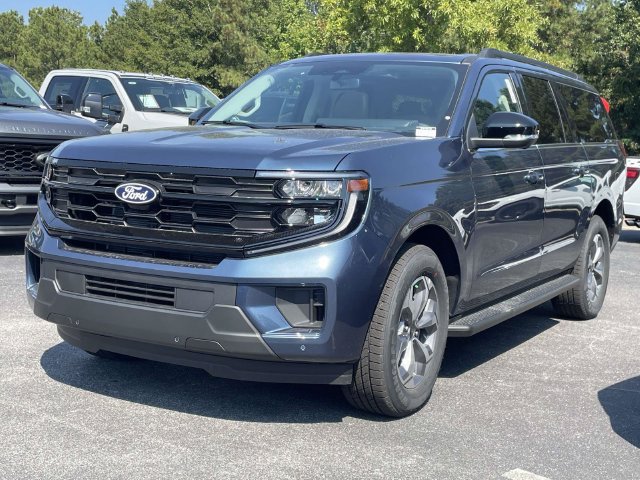 New 2027 Ford Expedition Max Active RWD image 24