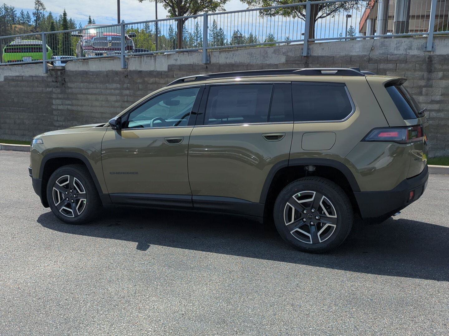 New 2026 Jeep Cherokee Limited AWD/4WD image 4