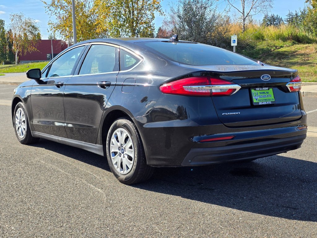 Used 2020 Ford Fusion S FWD image 3