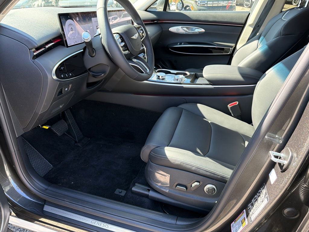 New 2026 Genesis GV70 2.5T image 9