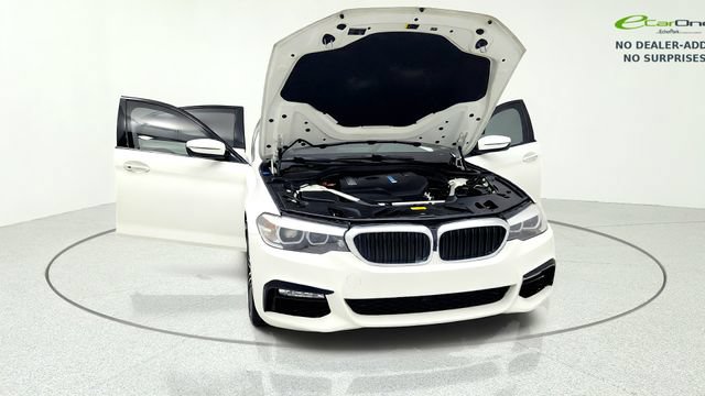 Used 2018 BMW 530e w/ M Sport Package 2 RWD image 12