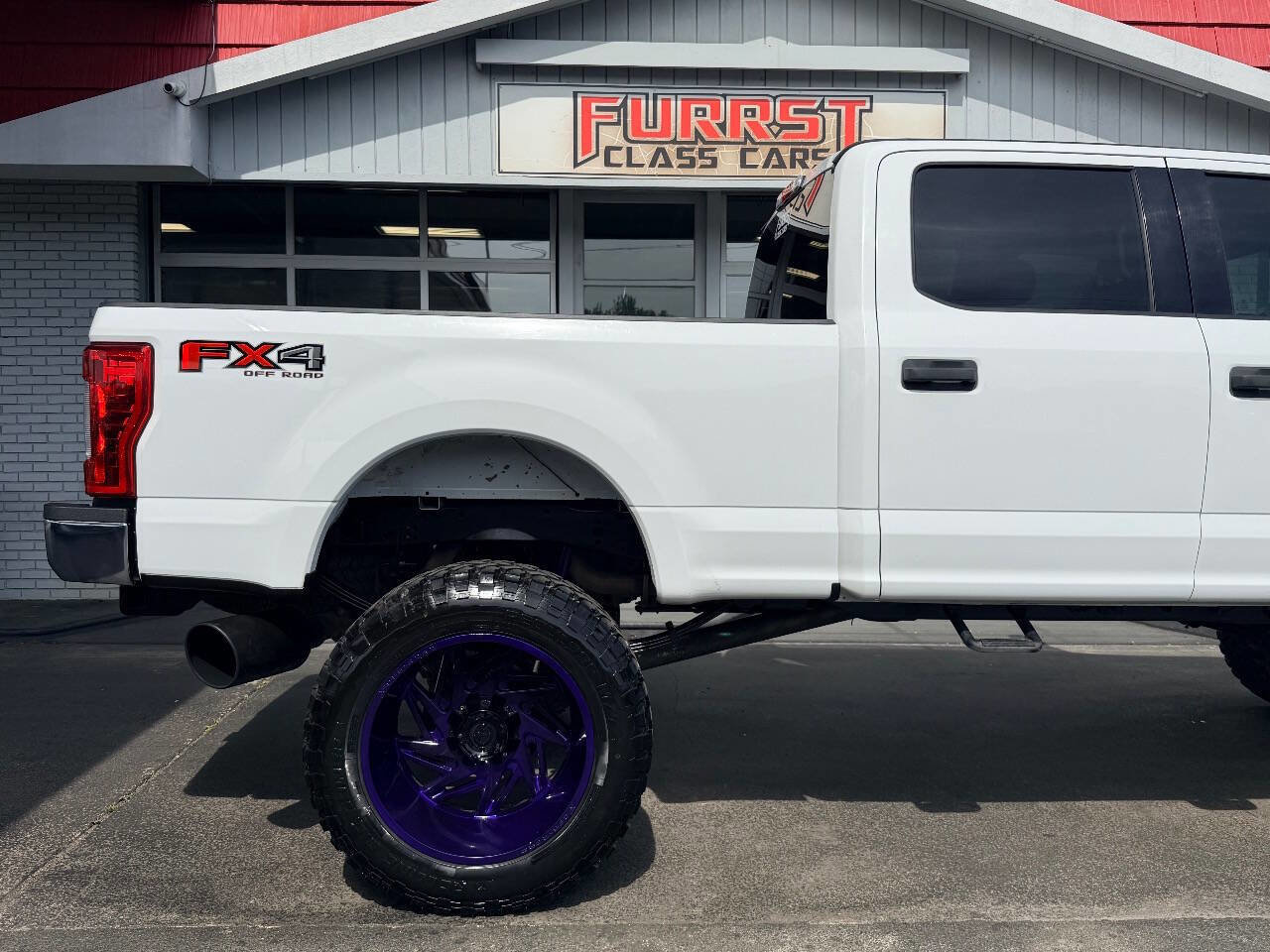 Used 2018 Ford F250 XLT w/ XLT Value Package image 11