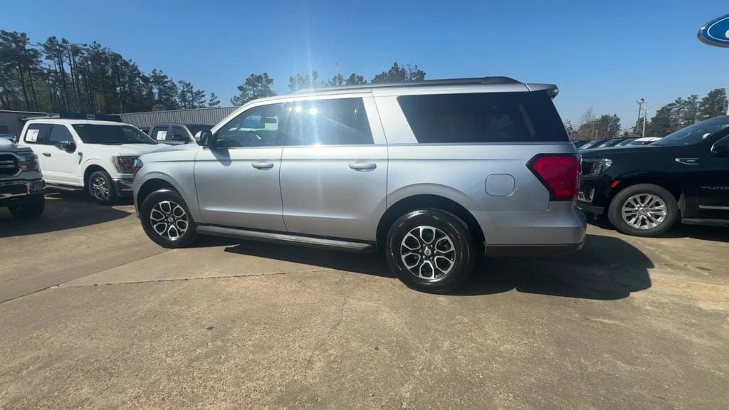 Used 2024 Ford Expedition Max XLT RWD image 5