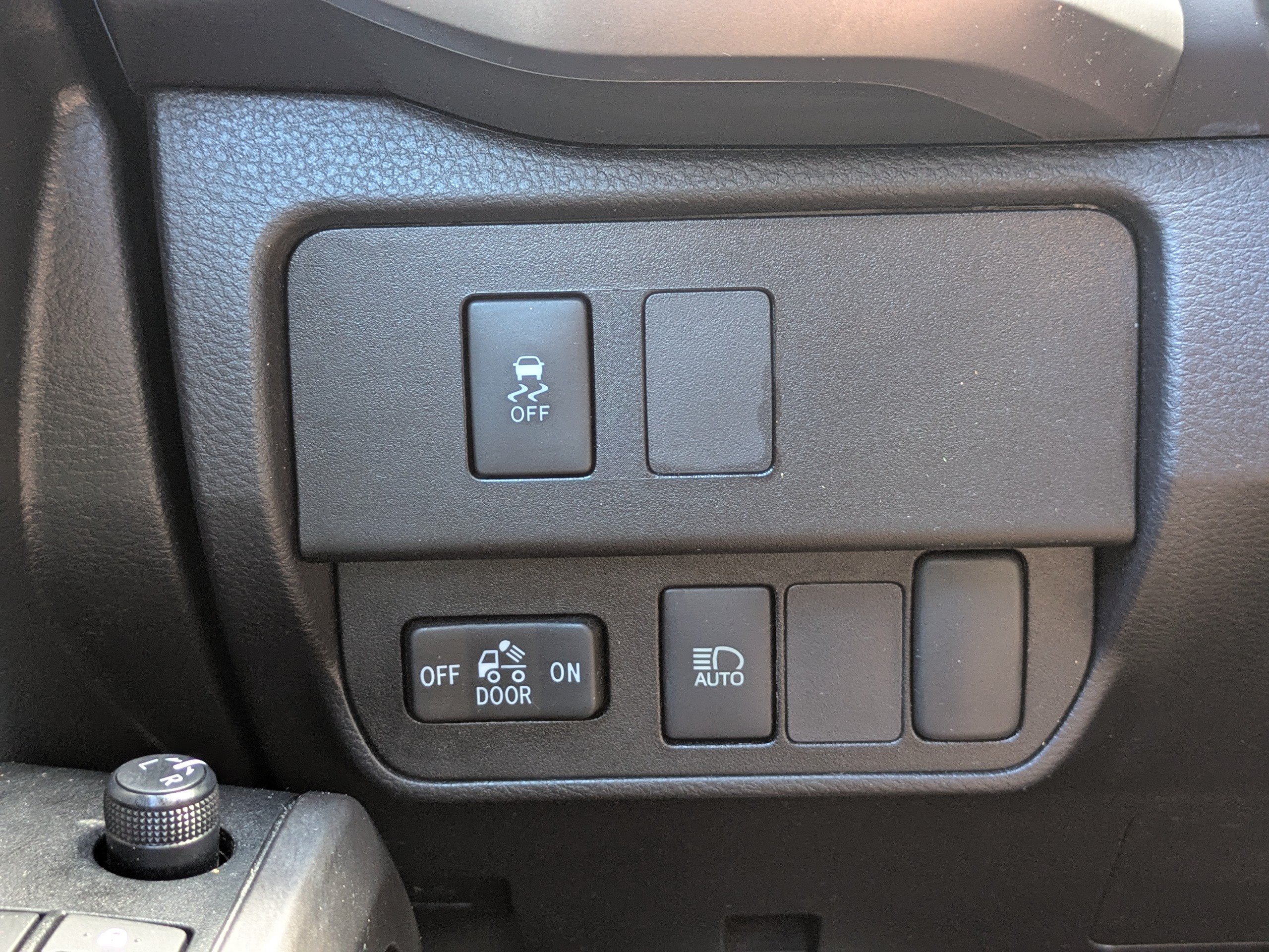 Used 2022 Toyota Tacoma SR5 RWD image 25
