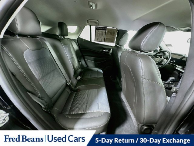 Used 2025 Chevrolet Trax LT w/ Driver Confidence Package FWD image 30